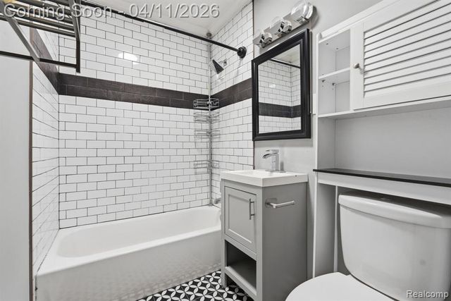 23360 Battelle Avenue, Hazel Park, MI 48030