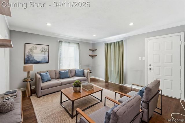 23360 Battelle Avenue, Hazel Park, MI 48030