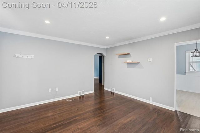 23360 Battelle Avenue, Hazel Park, MI 48030