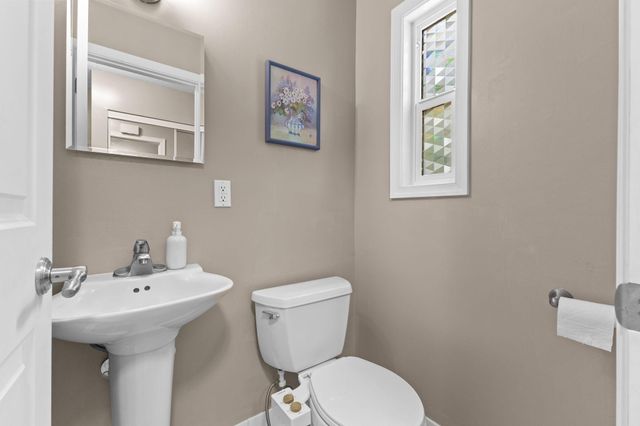 1860 Mcmenemy Street K, Maplewood, MN 55117