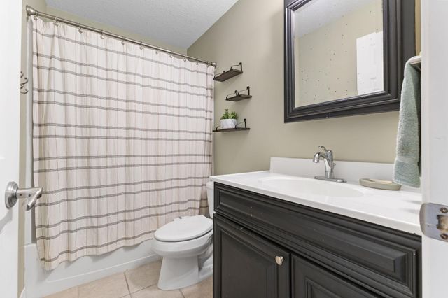 1860 Mcmenemy Street K, Maplewood, MN 55117