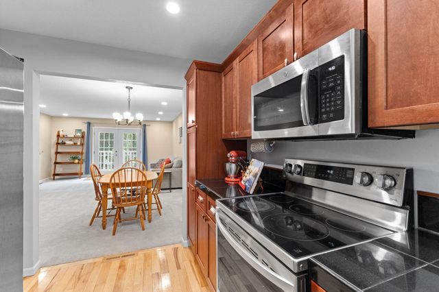 1860 Mcmenemy Street K, Maplewood, MN 55117