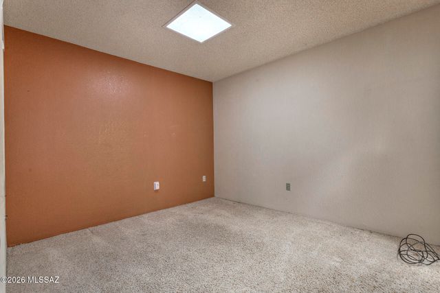 1020 W Camino Velasquez, Green Valley, AZ 85622