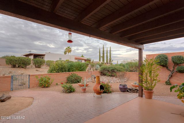 1020 W Camino Velasquez, Green Valley, AZ 85622