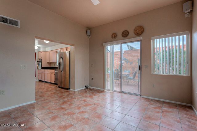 1020 W Camino Velasquez, Green Valley, AZ 85622