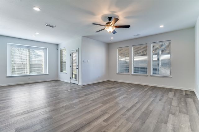 1215 Hundgate Way, Forney, TX 75126