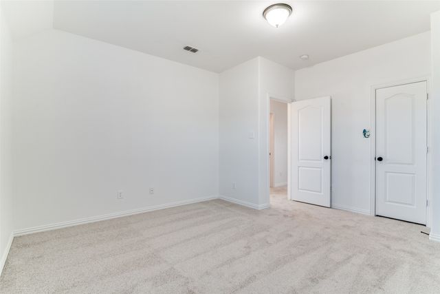 1215 Hundgate Way, Forney, TX 75126