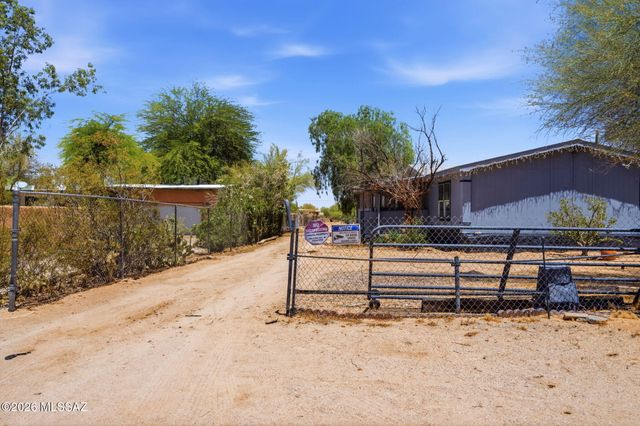 11300 W Ina Road, Tucson, AZ 85743