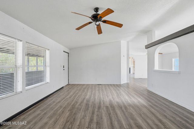 11300 W Ina Road, Tucson, AZ 85743