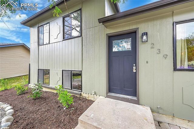 239 Tanna Court, Colorado Springs, CO 80916