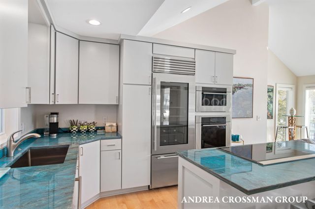 1005 Park Street, Saugatuck, MI 49453