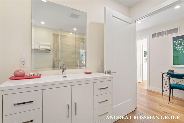 1005 Park Street, Saugatuck, MI 49453