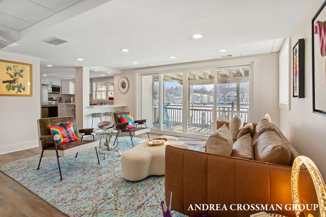 1005 Park Street, Saugatuck, MI 49453