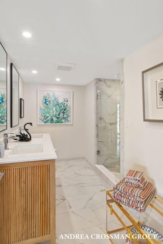 1005 Park Street, Saugatuck, MI 49453