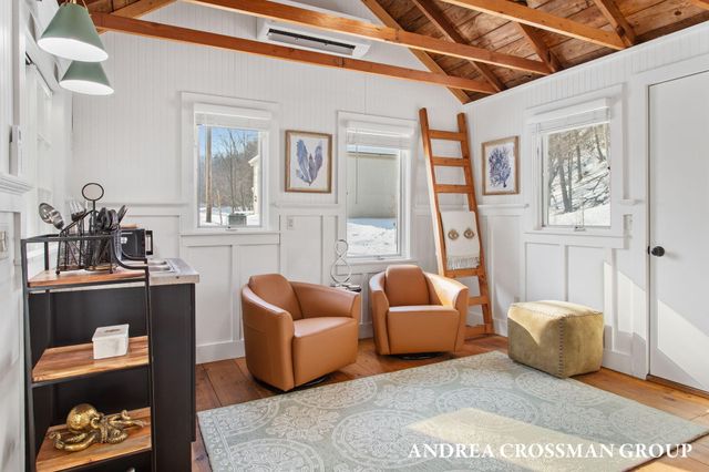 1005 Park Street, Saugatuck, MI 49453