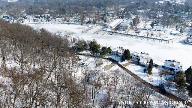 1005 Park Street, Saugatuck, MI 49453