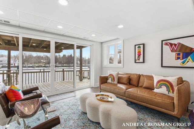 1005 Park Street, Saugatuck, MI 49453