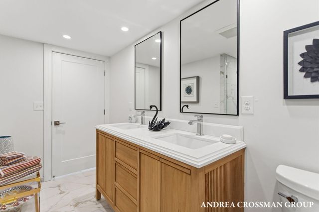 1005 Park Street, Saugatuck, MI 49453