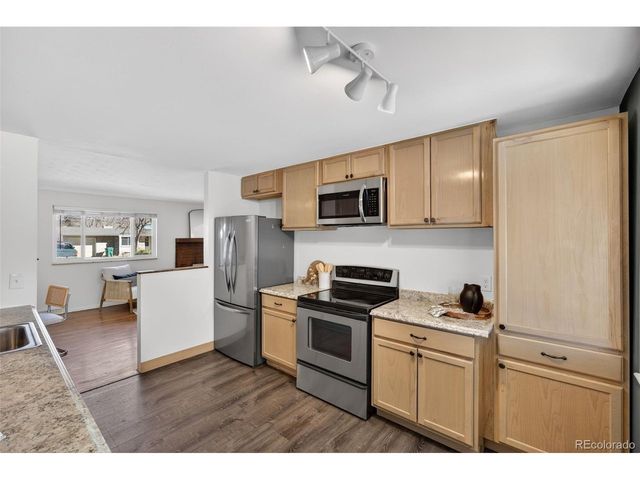 2682 Meadowbrook Dr, Denver, CO 80221