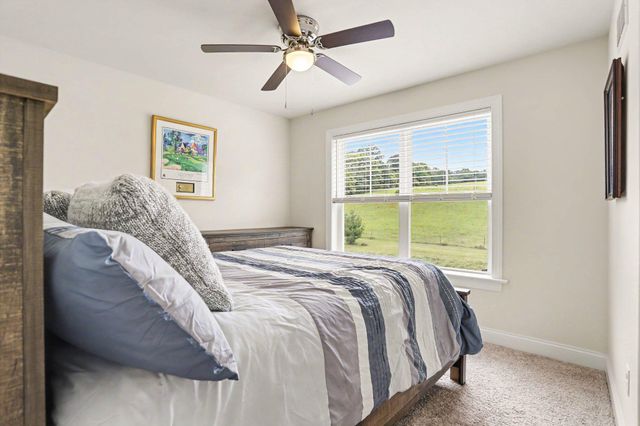 40 BUTTER RD, York, PA 17404