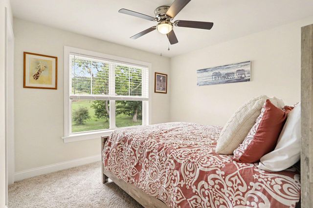 40 BUTTER RD, York, PA 17404