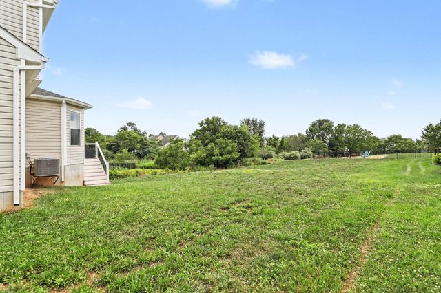 40 BUTTER RD, York, PA 17404