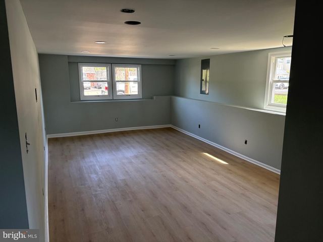 49 MIRY BROOK RD, Hamilton, NJ 08690