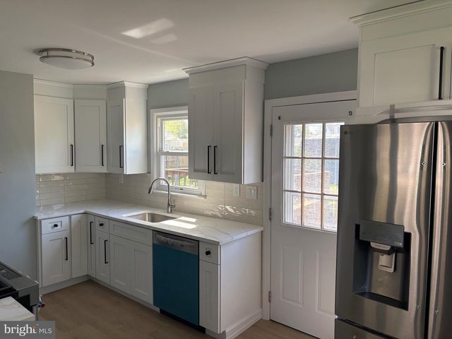 49 MIRY BROOK RD, Hamilton, NJ 08690