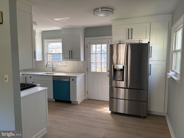49 MIRY BROOK RD, Hamilton, NJ 08690