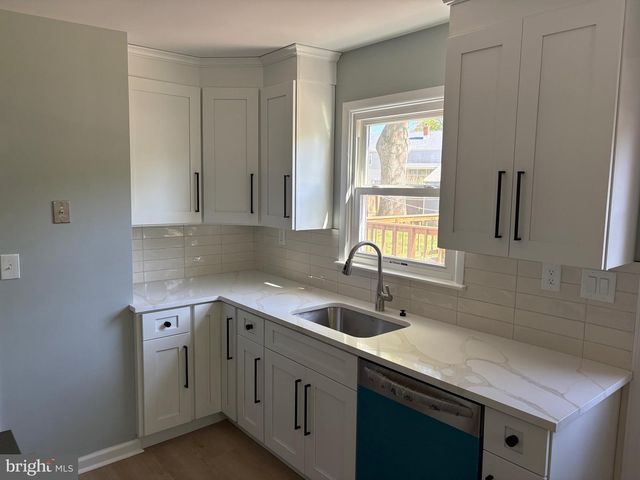 49 MIRY BROOK RD, Hamilton, NJ 08690