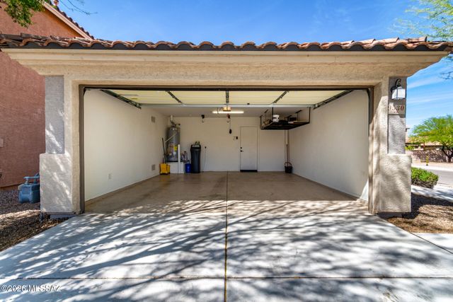 9530 S Trapper Ridge Drive, Tucson, AZ 85747