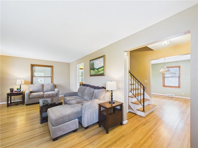 10 Southwick Drive, Webster, NY 14580