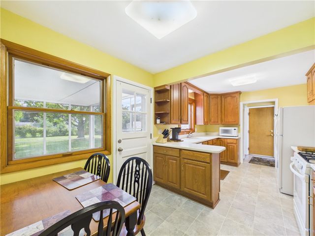 10 Southwick Drive, Webster, NY 14580