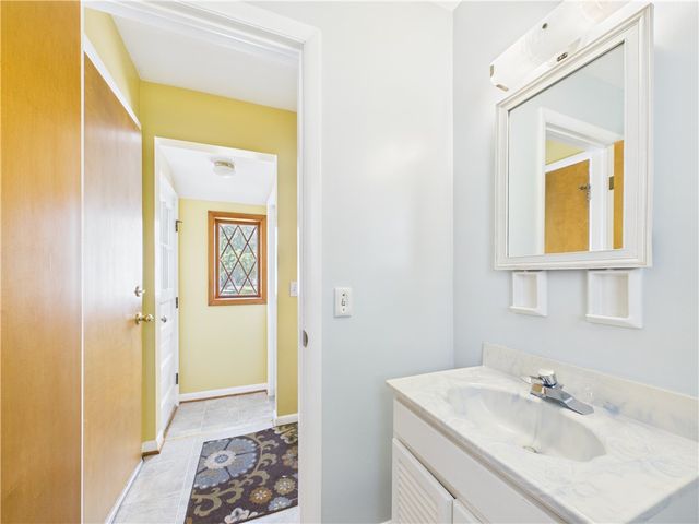 10 Southwick Drive, Webster, NY 14580