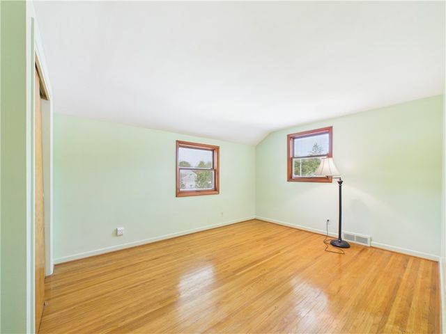 10 Southwick Drive, Webster, NY 14580