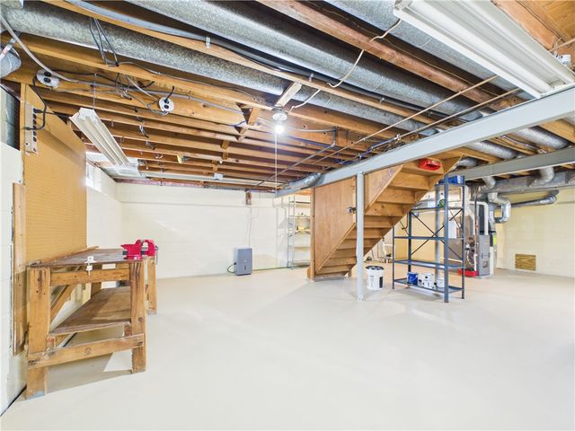 10 Southwick Drive, Webster, NY 14580