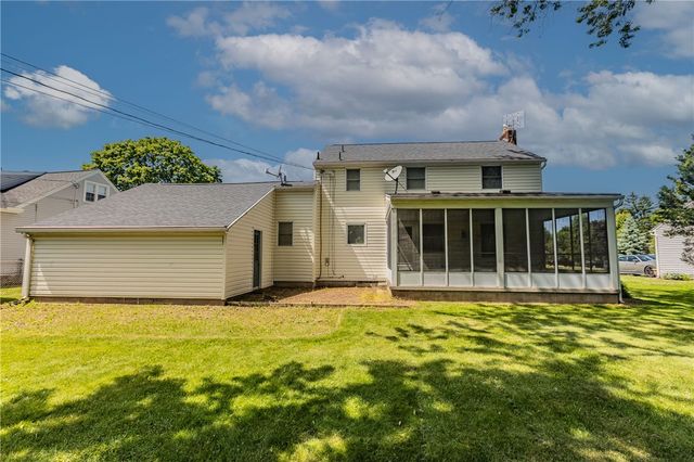 10 Southwick Drive, Webster, NY 14580