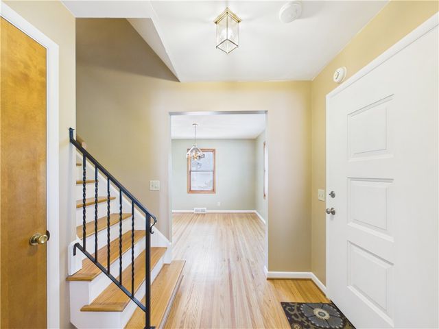10 Southwick Drive, Webster, NY 14580
