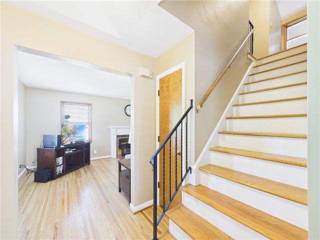 10 Southwick Drive, Webster, NY 14580