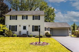 10 Southwick Drive, Webster, NY 14580