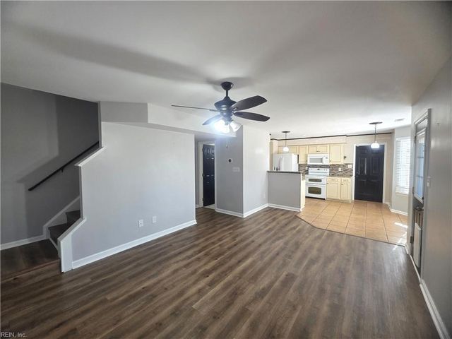 6205 Glenrose DR, Suffolk, VA 23435