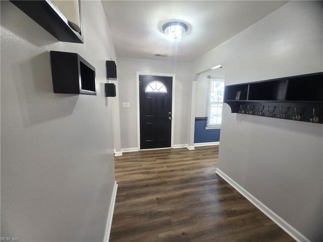 6205 Glenrose DR, Suffolk, VA 23435