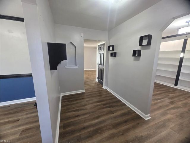 6205 Glenrose DR, Suffolk, VA 23435