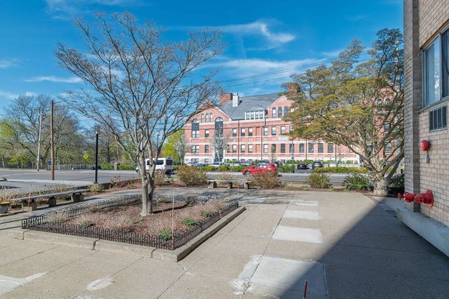 1025 Hancock St 12D, Quincy, MA 02169