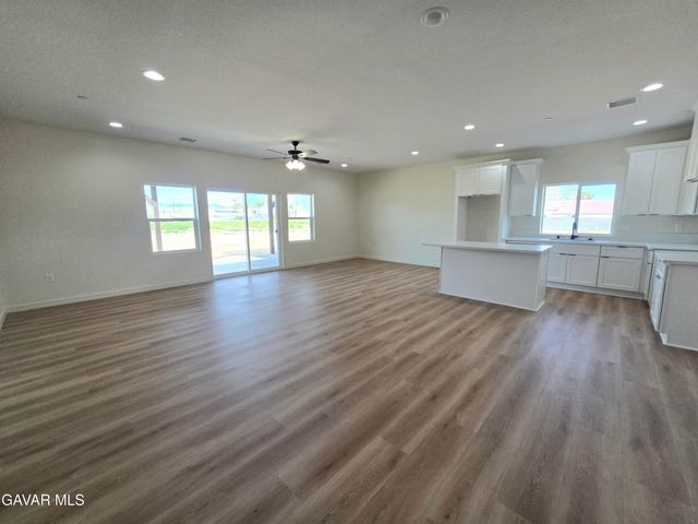 21251 Calhoun Court, California City, CA 93505