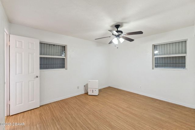 1152 Pineview Drive, Daytona Beach, FL 32117