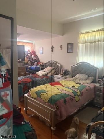 637 Parker St 2, Newark City, NJ 07104
