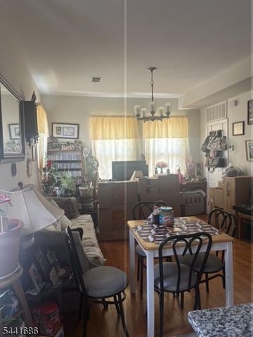 637 Parker St 2, Newark City, NJ 07104