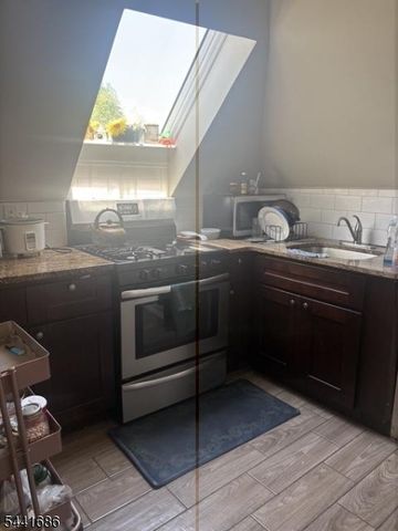 637 Parker St 2, Newark City, NJ 07104