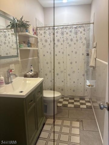 637 Parker St 2, Newark City, NJ 07104